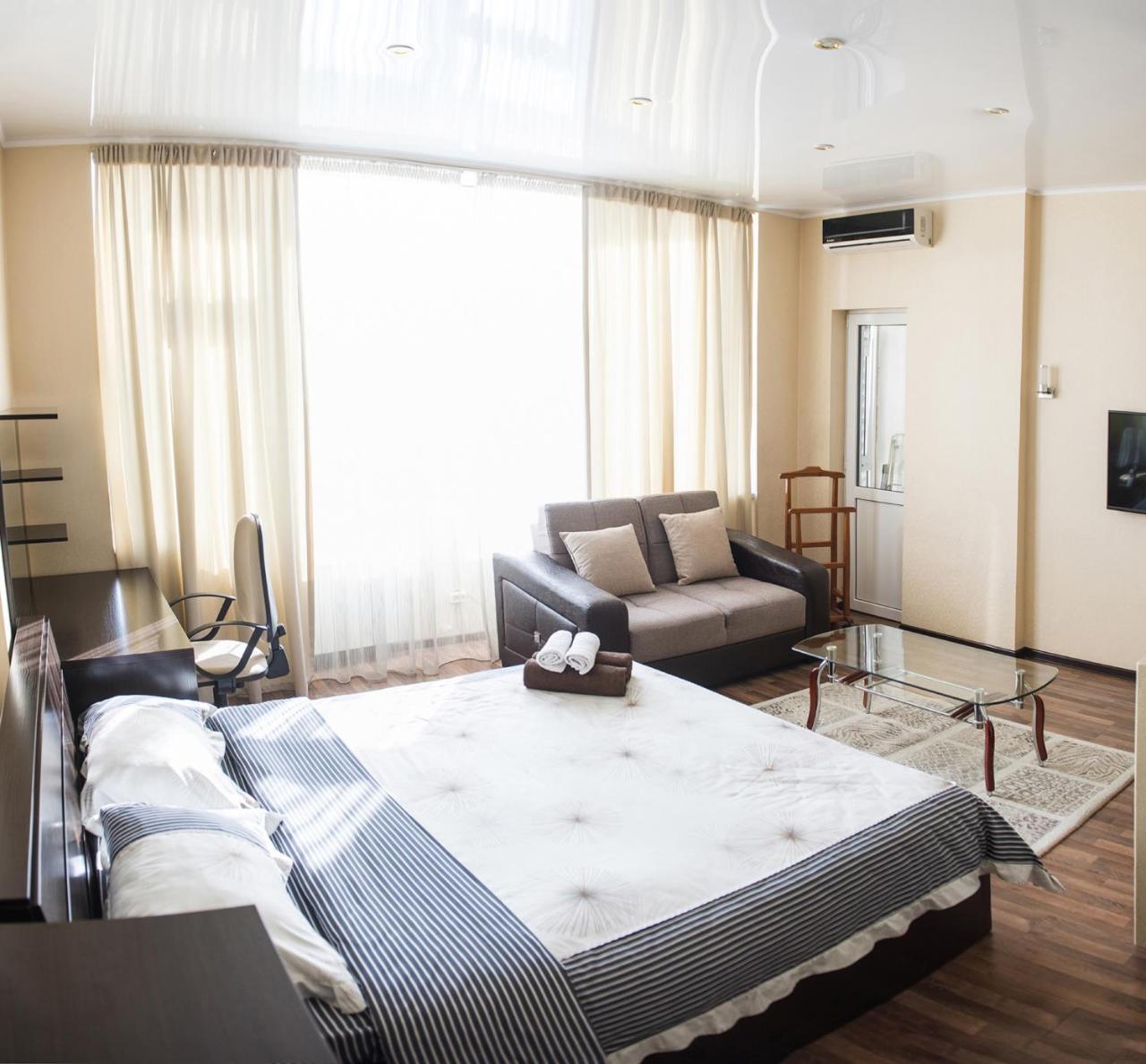 Apartment On Kunayeva 38 شيمكنت المظهر الخارجي الصورة